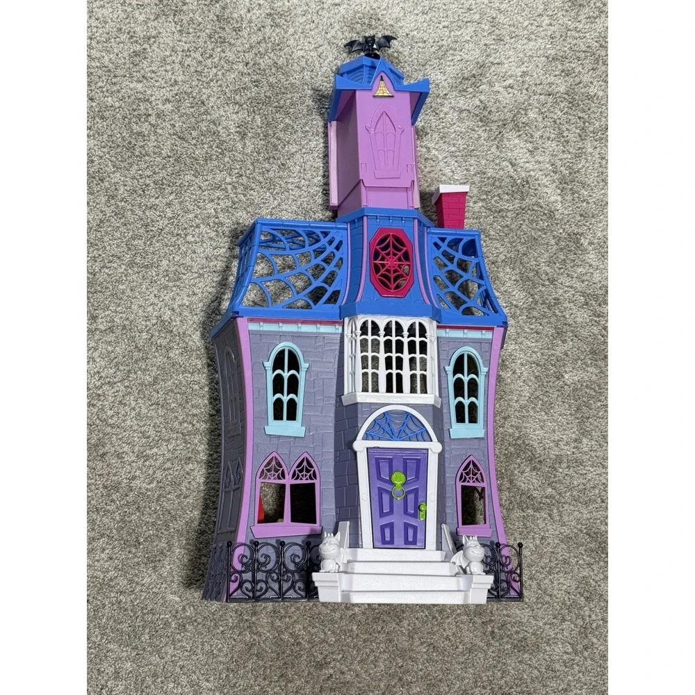 Disney Jr. Vampirina Scare B&B Doll Play House Mansion Castle Playset House Only